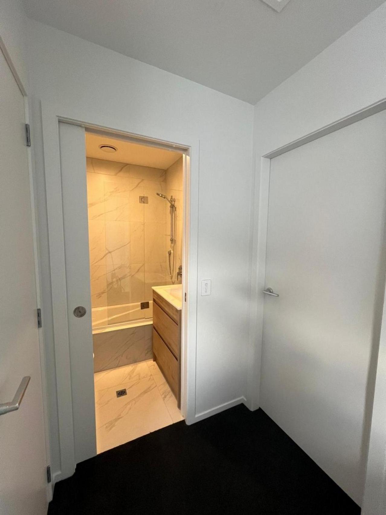 Central Modern 3-Bedroom,3- Bathroom House With Patio And Carpark- Lower Hutt City Centre Exteriér fotografie