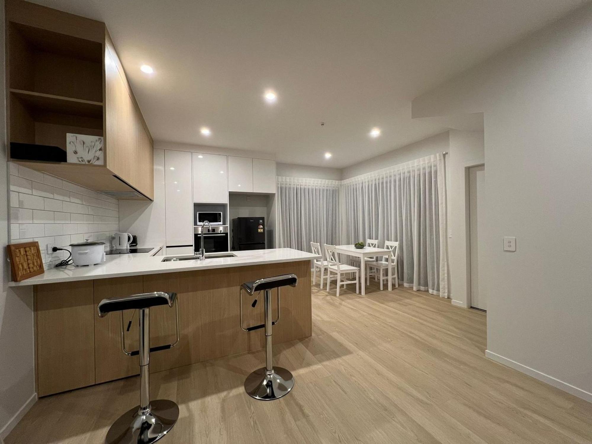 Central Modern 3-Bedroom,3- Bathroom House With Patio And Carpark- Lower Hutt City Centre Exteriér fotografie